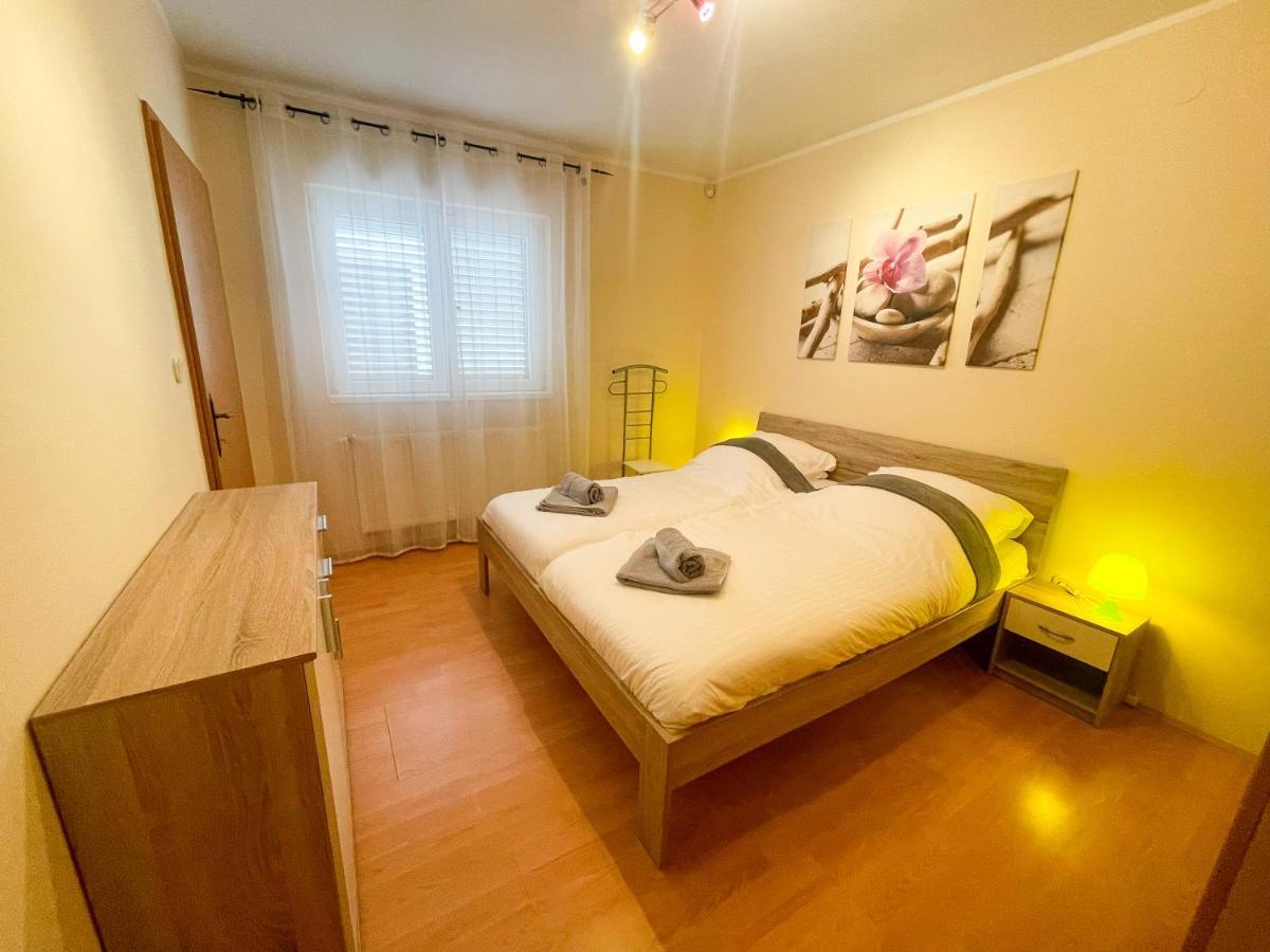 Apartments Sams Новий Винодольський Екстер'єр фото