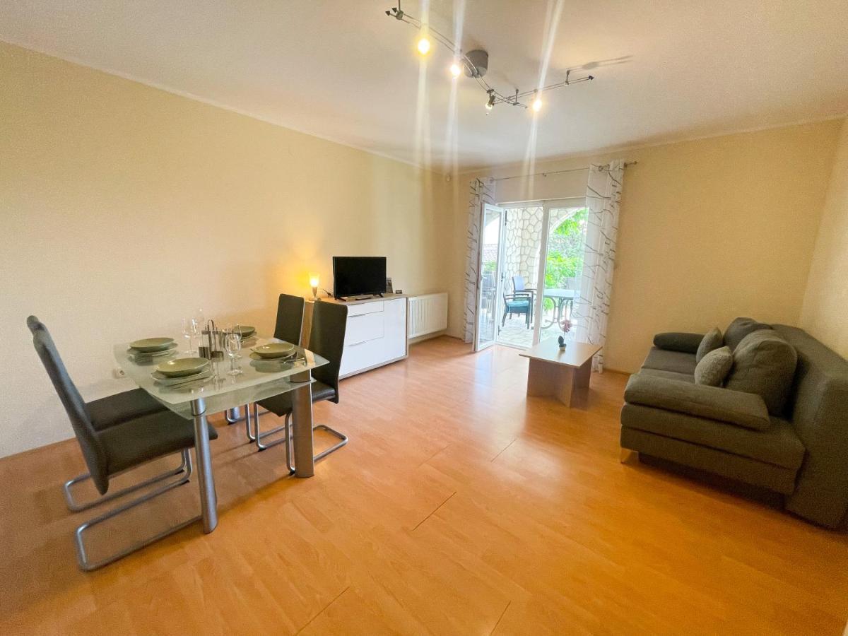 Apartments Sams Новий Винодольський Екстер'єр фото